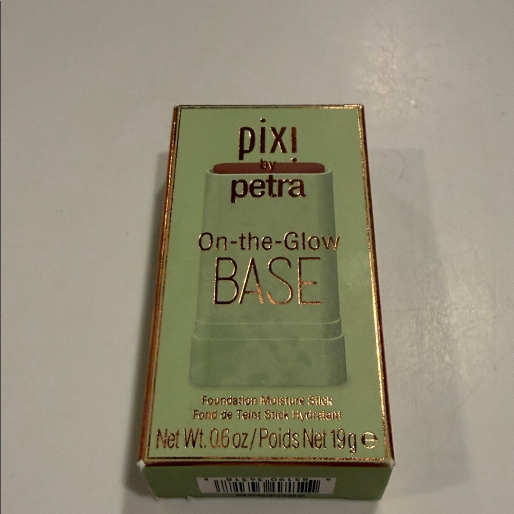 NWT Pixi On-the-Glow Base Foundation Stick, Mocha